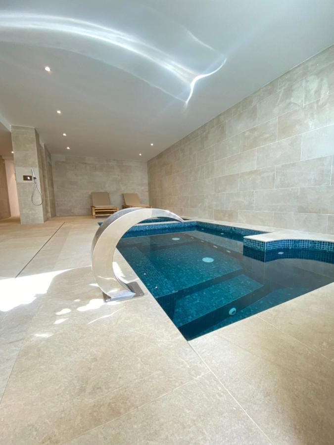 The Olive Boutique Suites & Spa 칼라 이온가 외부 사진